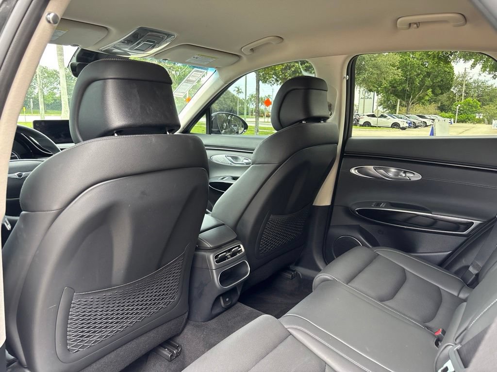 Used 2024 Genesis GV70 2.5T AWD/4WD image 21