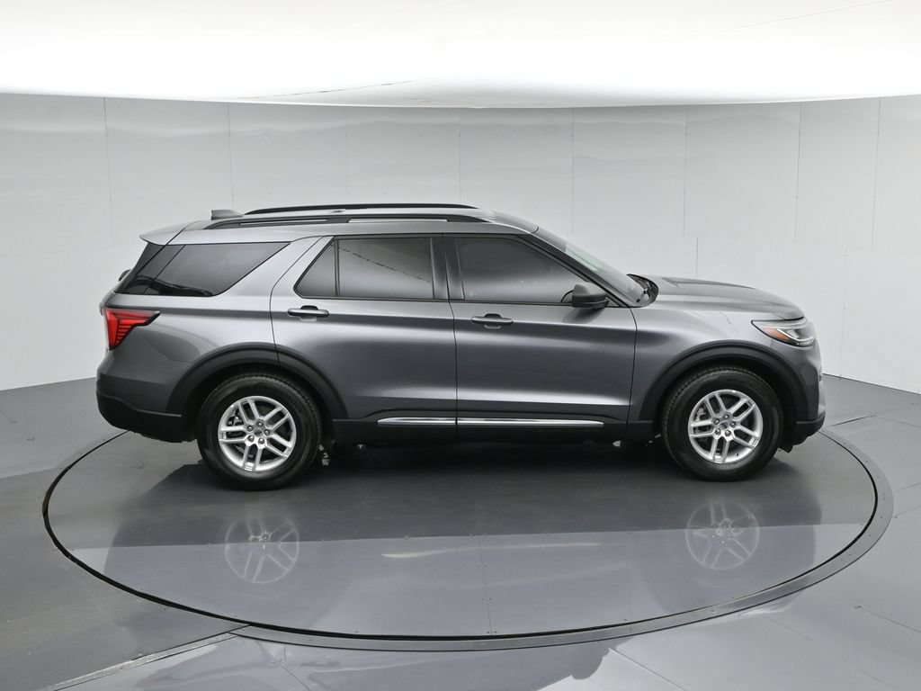Certified 2025 Ford Explorer Active RWD image 47