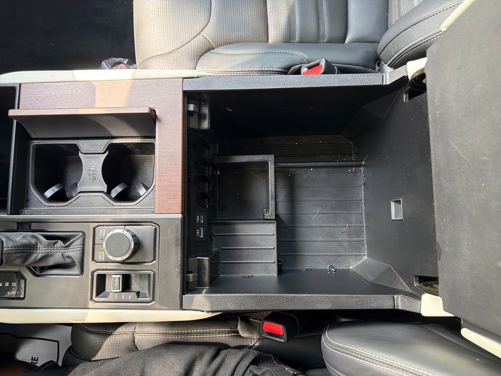 Used 2024 Toyota Sequoia Capstone AWD/4WD image 28