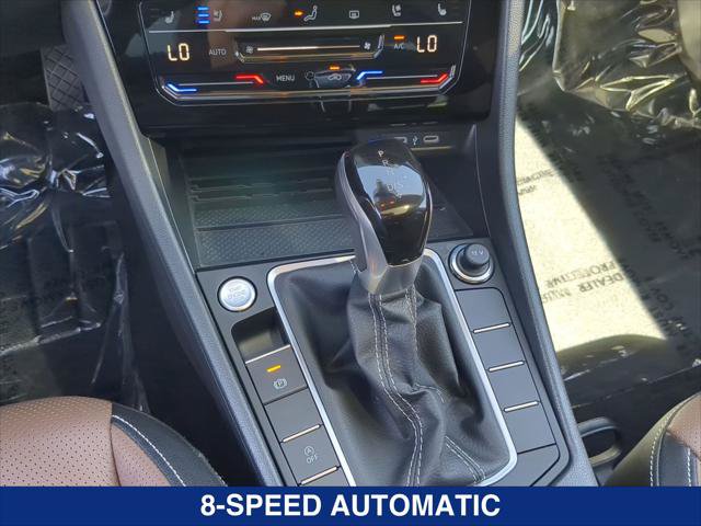 Certified 2025 Volkswagen Jetta SEL FWD image 18