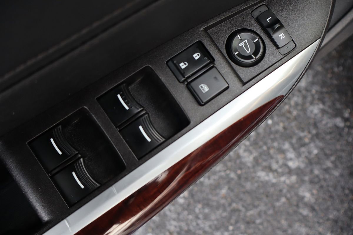 Used 2015 Acura TLX FWD image 27