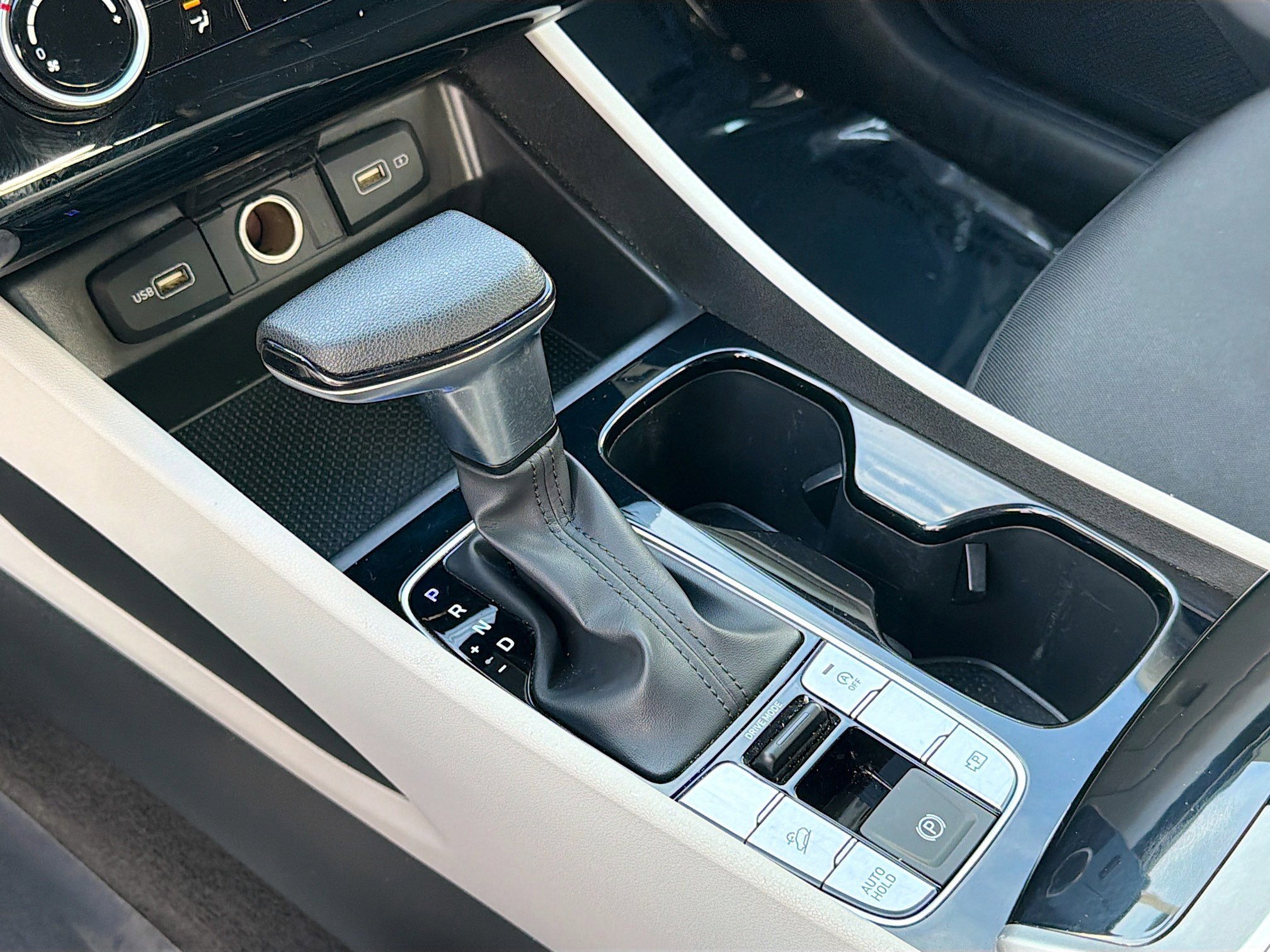 Used 2023 Hyundai Tucson SE image 26