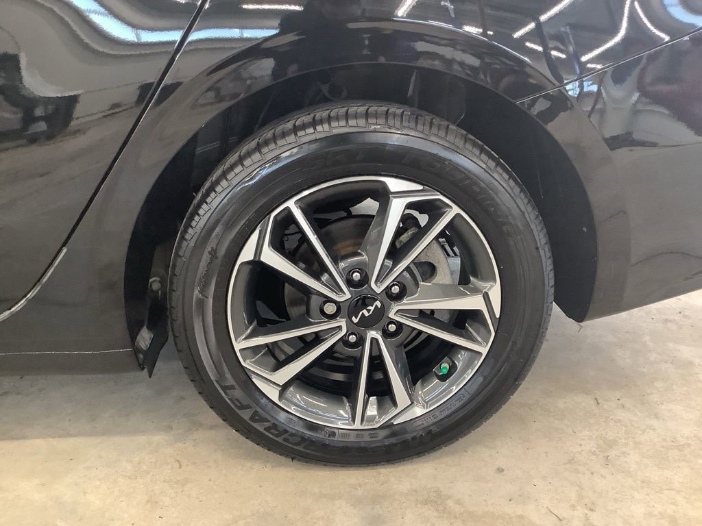 Certified 2023 Kia Forte LXS image 8