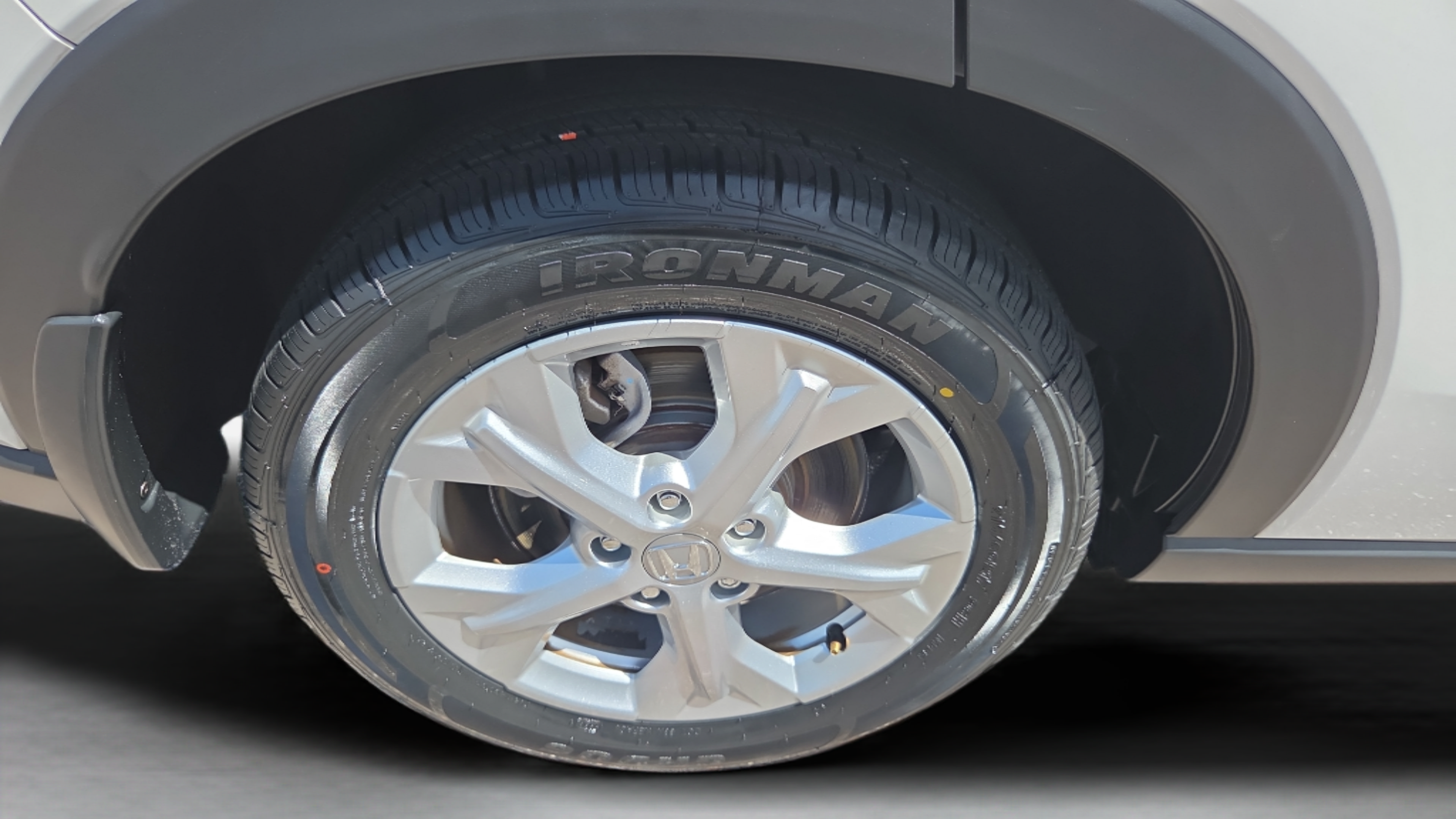 Certified 2024 Honda HR-V LX image 32