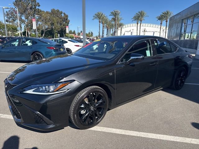 Used 2025 Lexus ES 300h F Sport FWD image 12