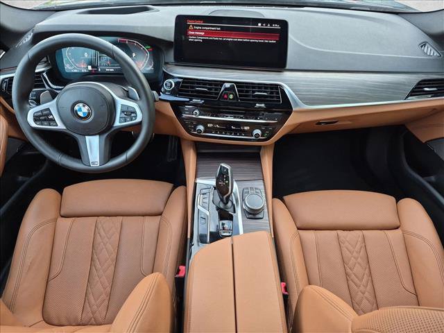 Used 2021 BMW 530i w/ M Sport Package RWD image 19