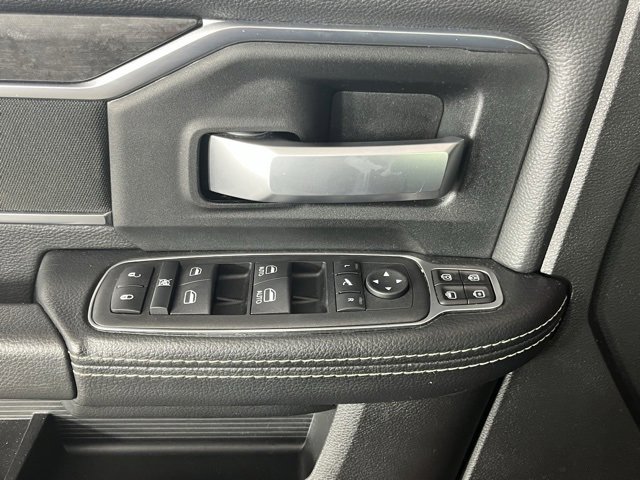 Used 2024 RAM 2500 Big Horn w/ Sport Appearance Package image 22