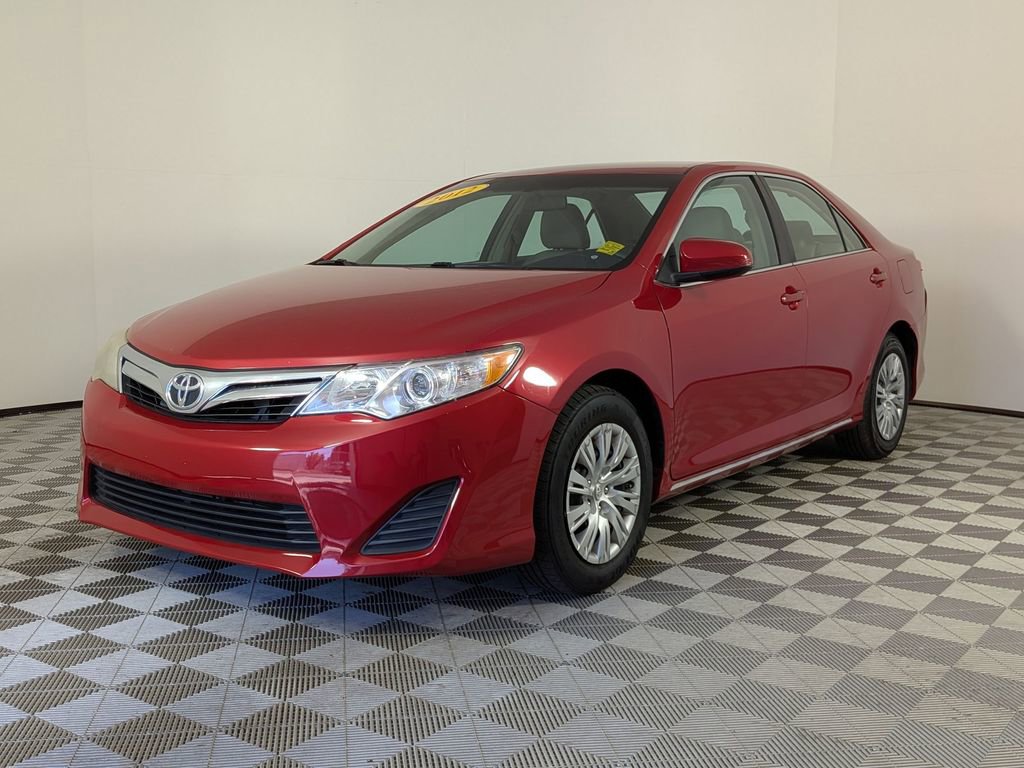 Used 2012 Toyota Camry LE FWD image 7