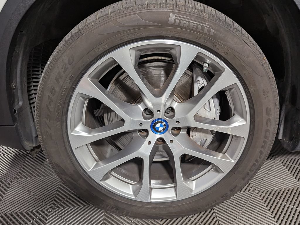 Used 2022 BMW X5 xDrive45e w/ Executive Package AWD/4WD image 55