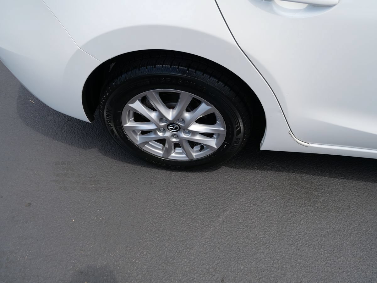 Used 2016 MAZDA MAZDA3 i Touring FWD image 30