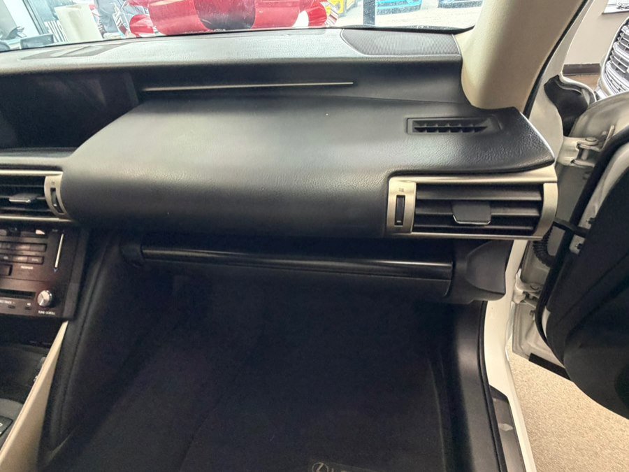 Used 2014 Lexus IS 250 w/ Premium Package RWD image 30