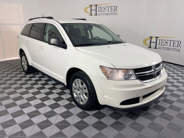 Used 2019 Dodge Journey SE image 3