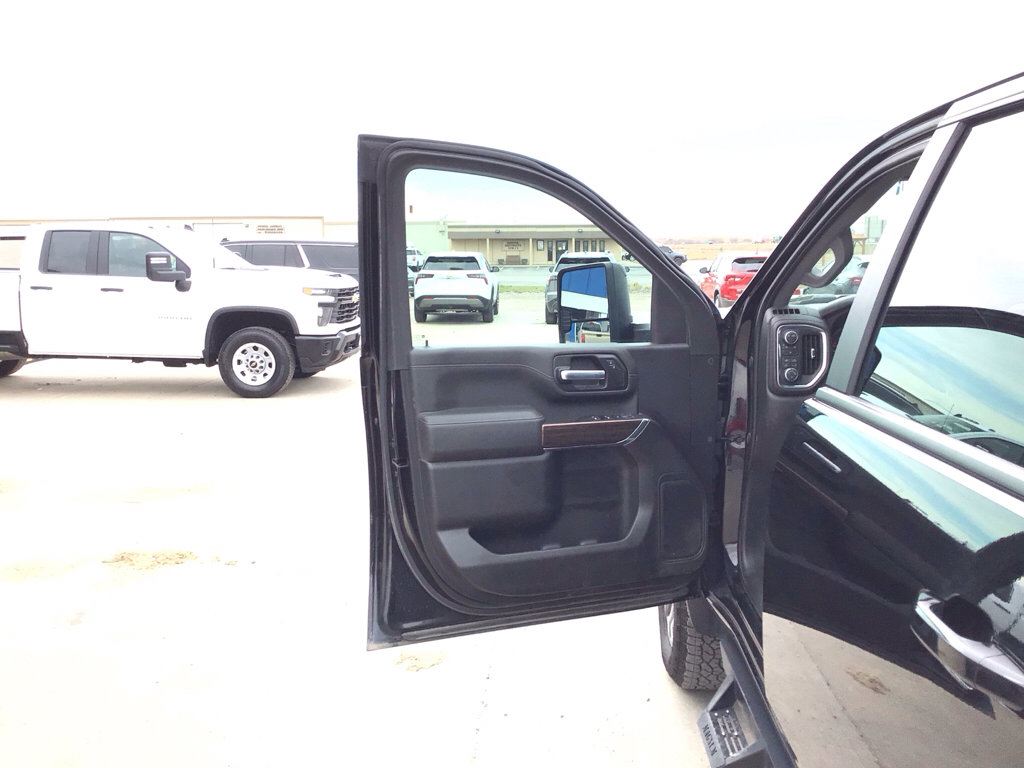 Used 2023 Chevrolet Silverado 3500 LT w/ Convenience Package AWD/4WD image 11