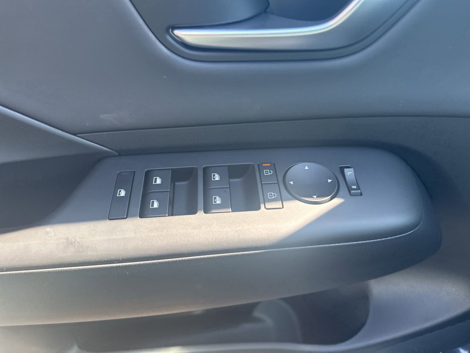 New 2026 Hyundai Kona SEL Premium image 10