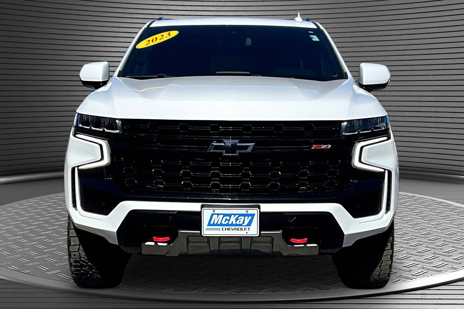 Used 2023 Chevrolet Suburban Z71 AWD/4WD image 2