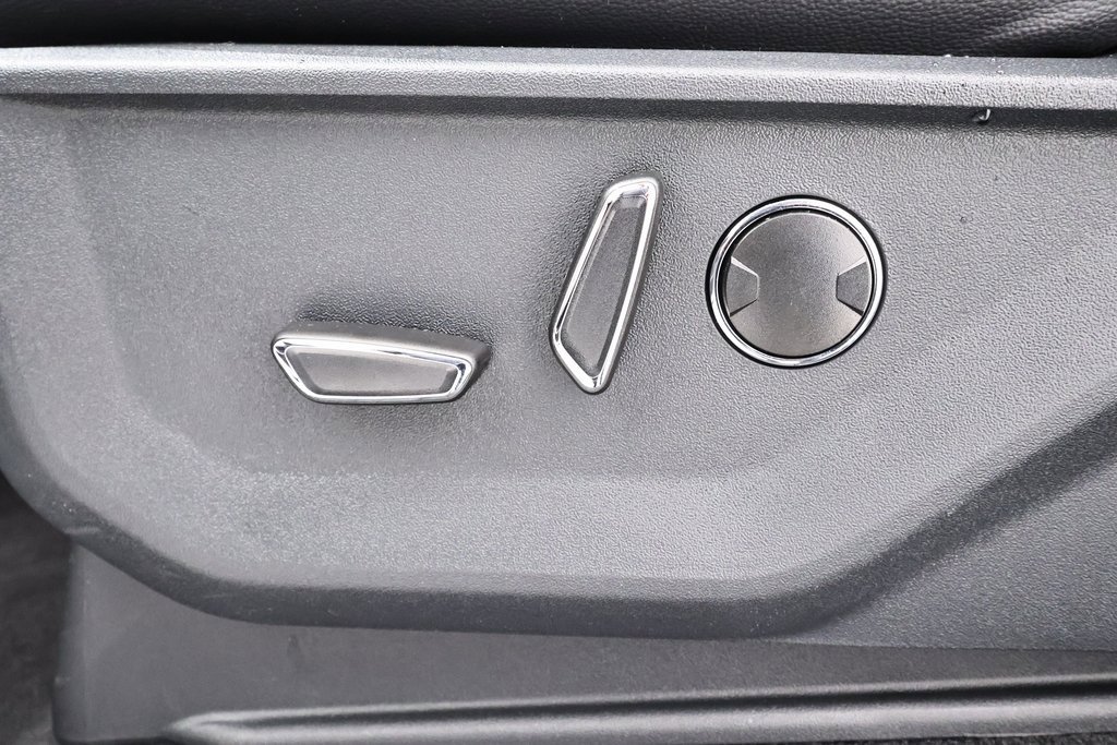 New 2025 Ford F150 Lariat w/ Equipment Group 502A High image 12