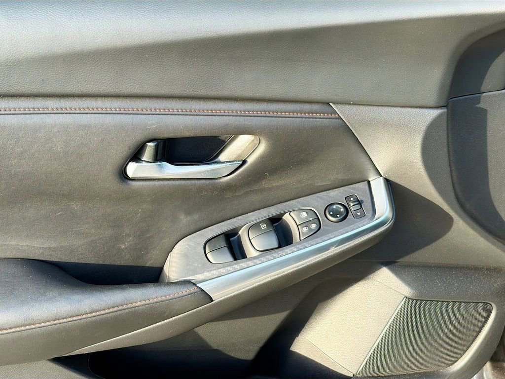 Used 2024 Nissan Sentra SR w/ Trunk Package image 17