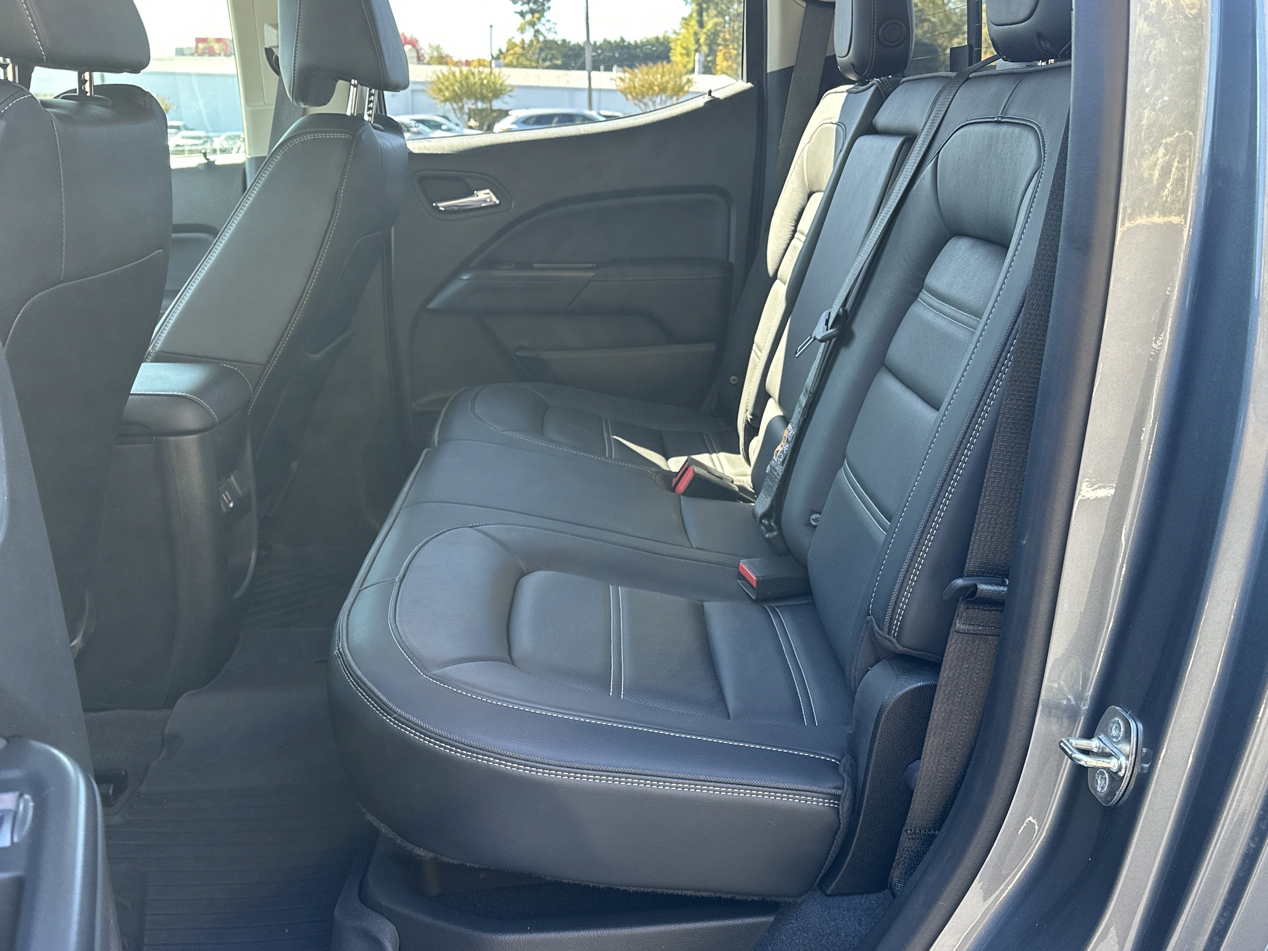 Used 2020 GMC Canyon Denali image 15