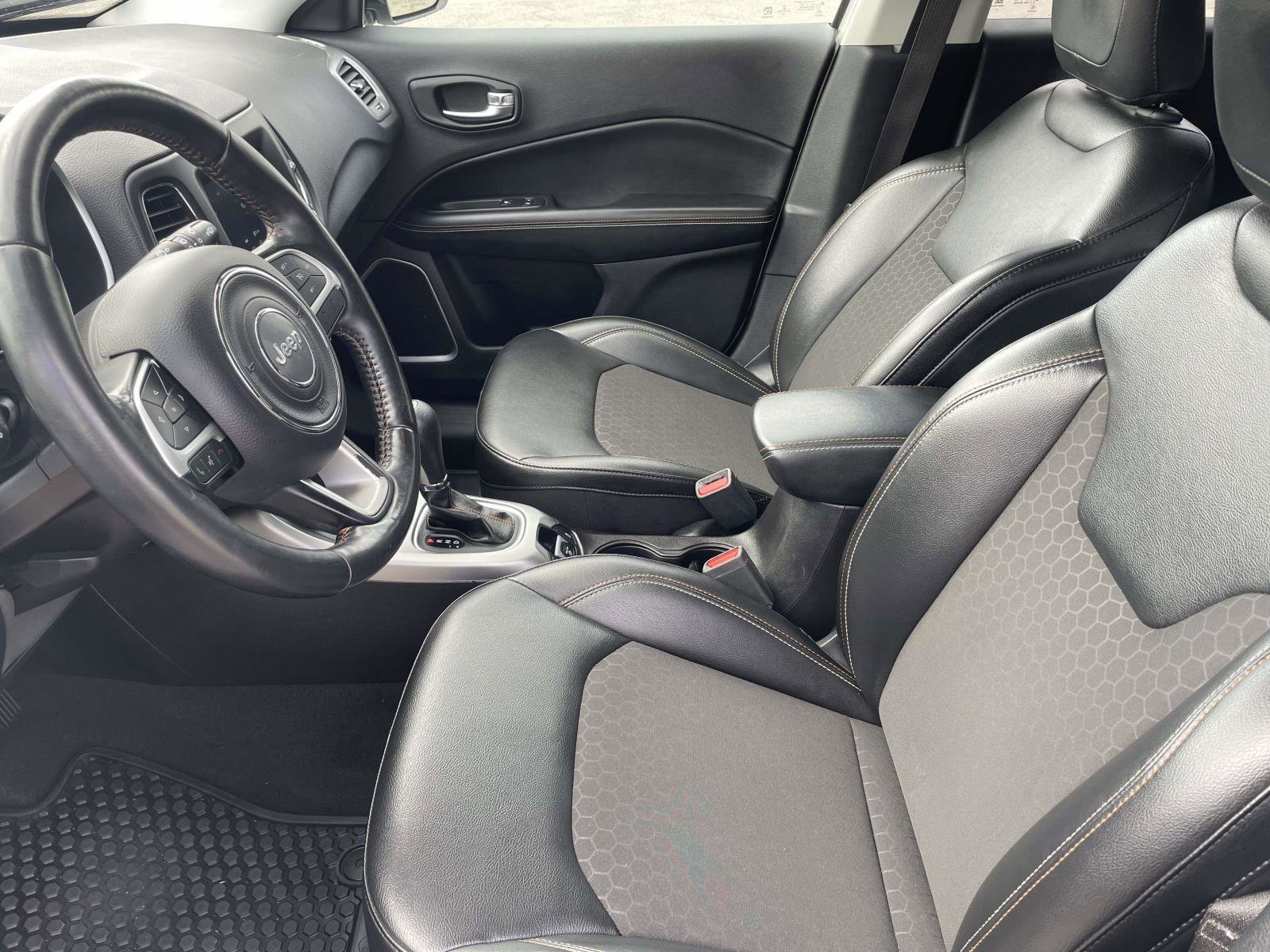 Used 2020 Jeep Compass Latitude w/ Cold Weather Group image 4