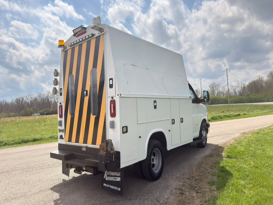 Used 2018 GMC Savana 3500 w/ Power Convenience Package RWD image 7