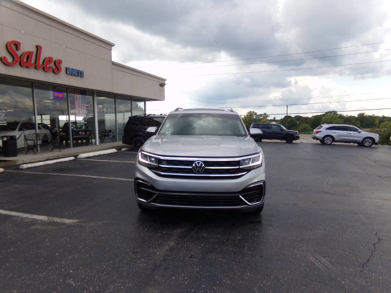 Used 2021 Volkswagen Atlas SE image 3