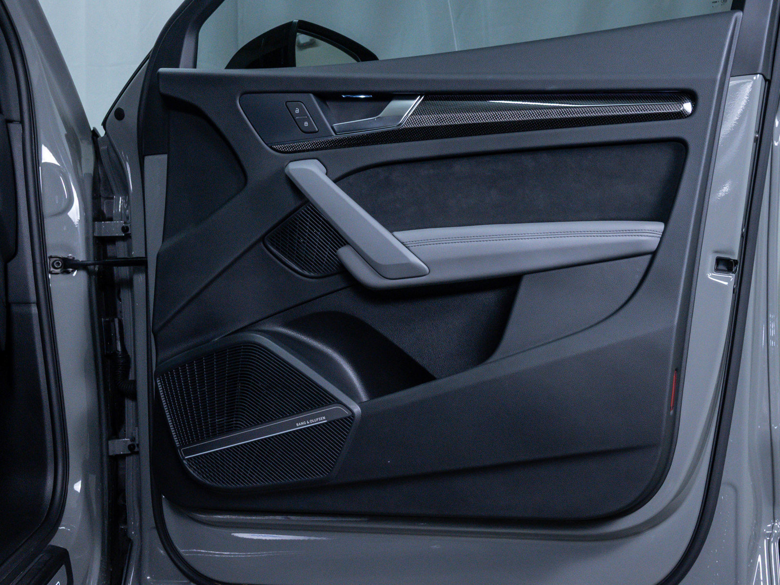 Used 2021 Audi SQ5 Prestige w/ Prestige Package image 10