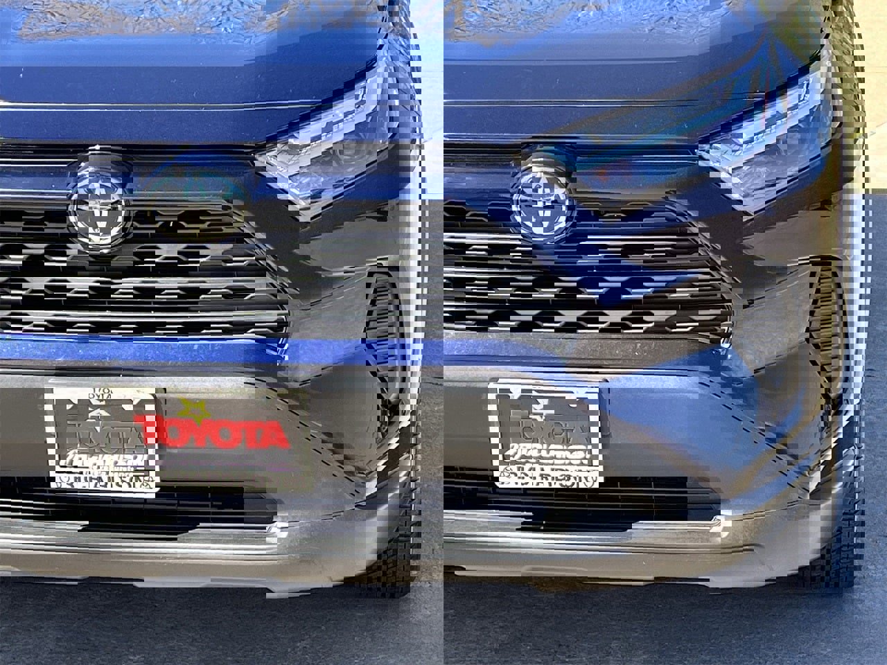 Used 2024 Toyota RAV4 XLE image 8