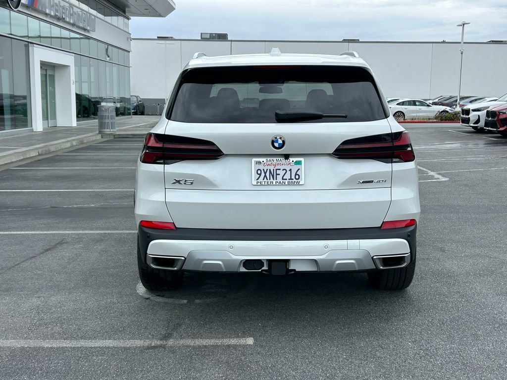 Used 2026 BMW X5 xDrive40i w/ Premium Package AWD/4WD image 4