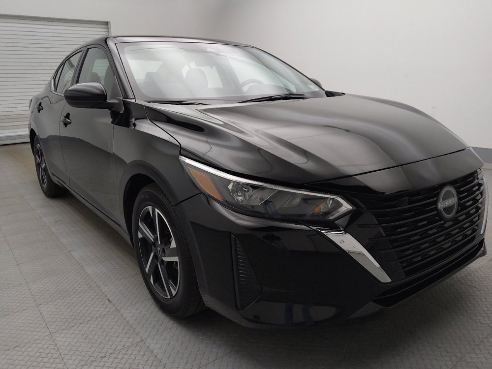 Used 2025 Nissan Sentra SV FWD image 13