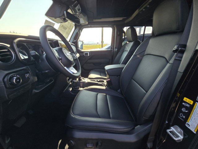 New 2025 Jeep Wrangler Sahara image 22