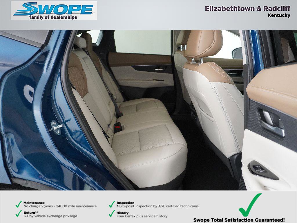 Certified 2025 Nissan Murano Platinum w/ Cargo Package image 11