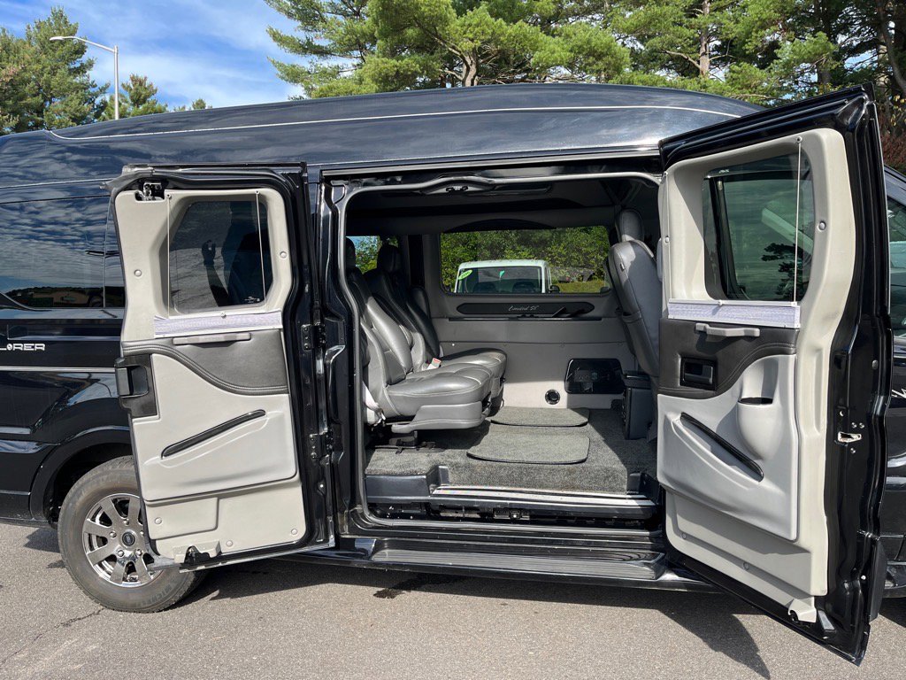 Used 2016 Ford Transit 150 148 Low Roof w/ Exterior Upgrade Package image 9