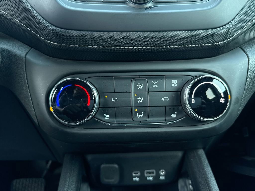 Used 2023 Chevrolet TrailBlazer ACTIV image 25