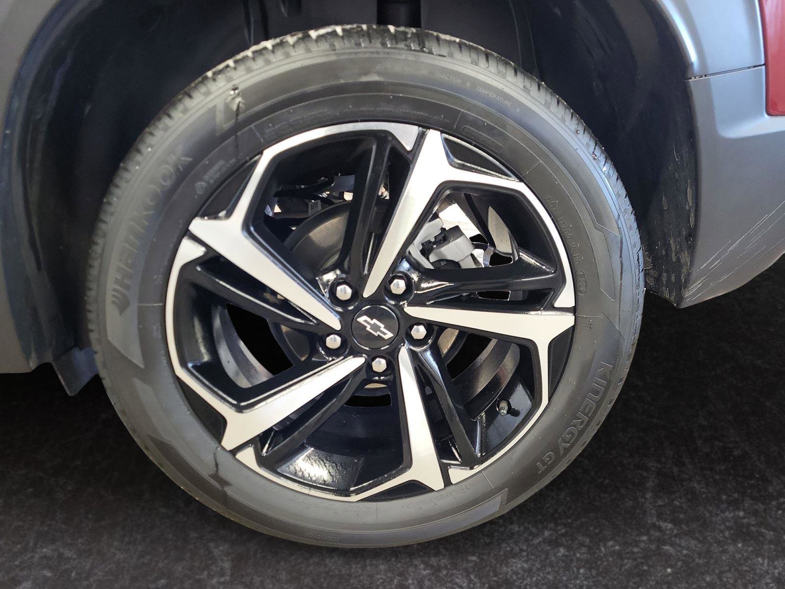 Used 2023 Chevrolet TrailBlazer RS image 25