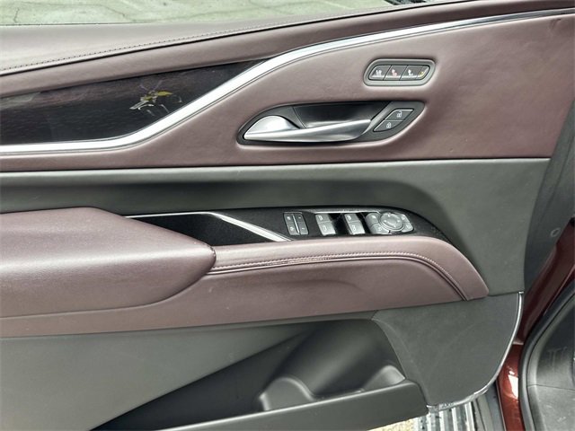 Used 2023 Cadillac Escalade Sport Platinum w/ LPO, ONYX Package image 18