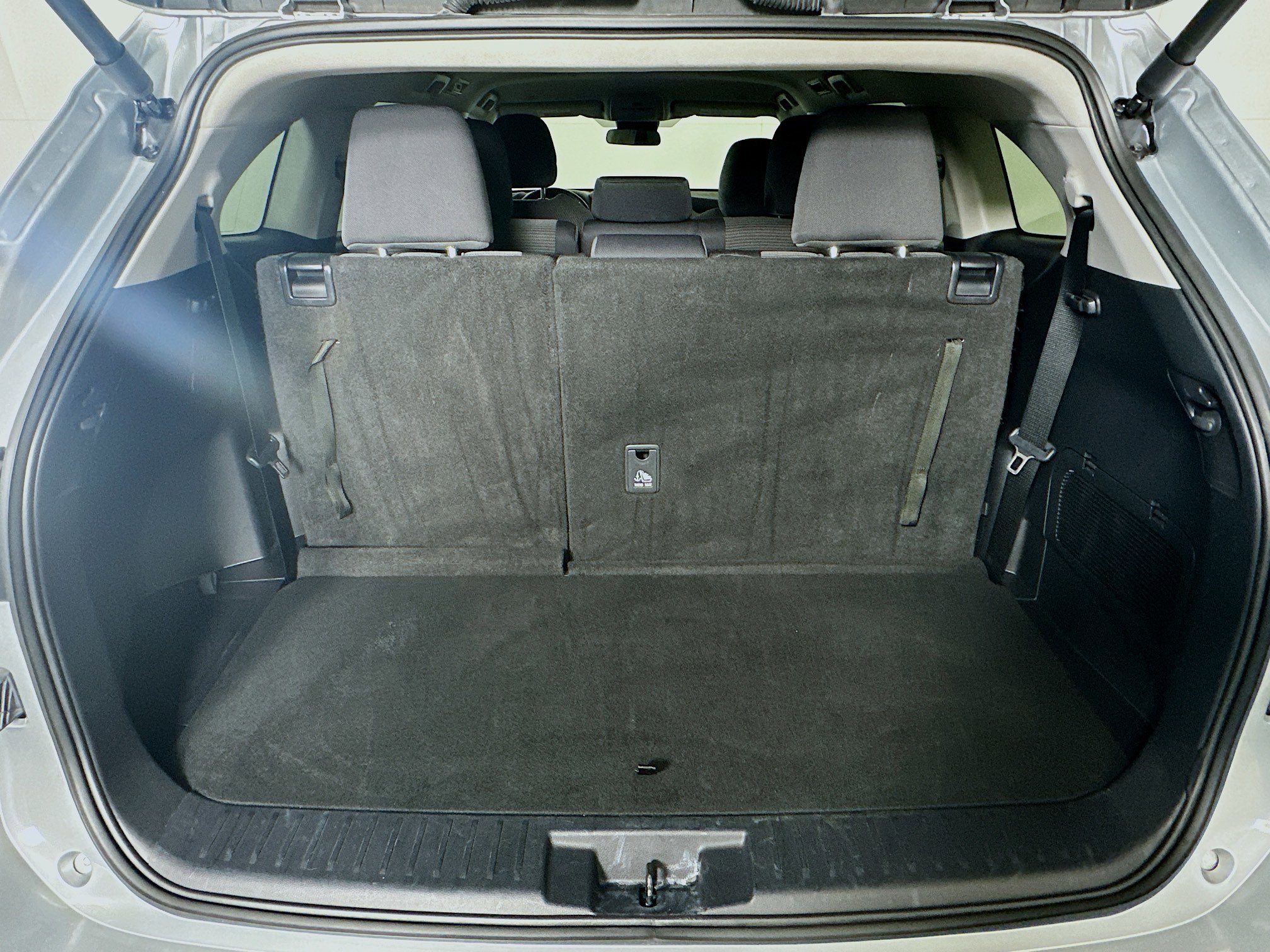 Used 2024 Toyota Highlander LE image 29