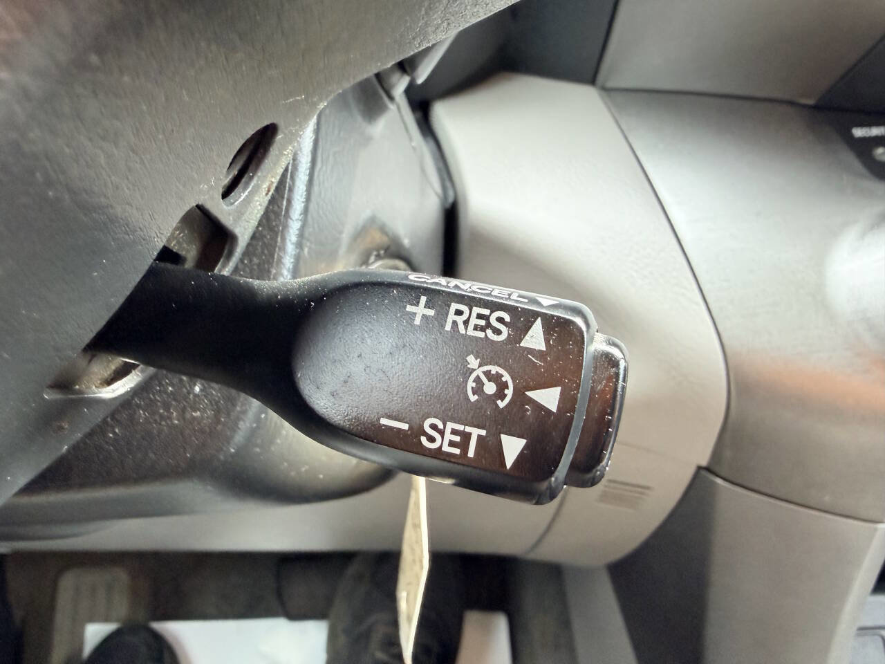 Used 2007 Toyota RAV4 Base 4dr SUV 4WD I4 image 26