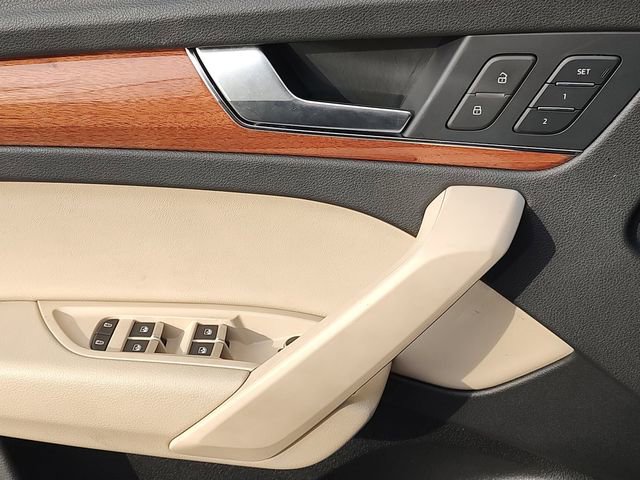 Used 2022 Audi Q5 2.0T Premium w/ Convenience Package image 23