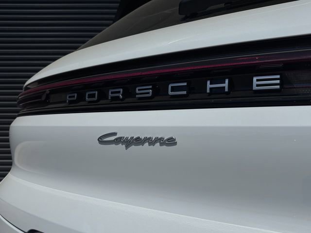 New 2026 Porsche Cayenne AWD/4WD image 27