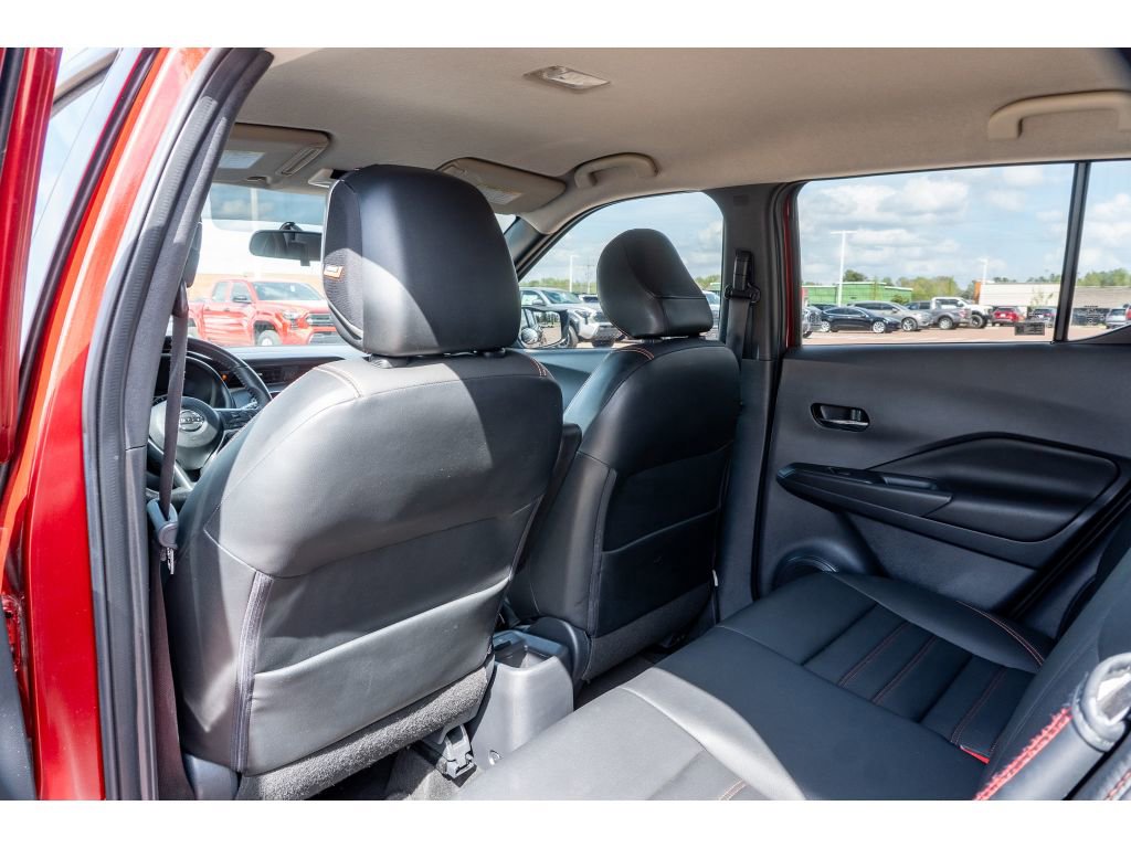 Used 2018 Nissan Kicks SR w/ Premium Package image 12