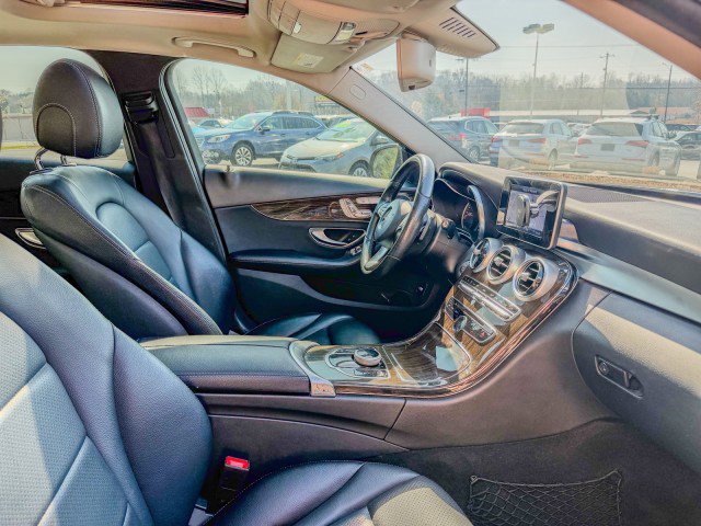 Used 2018 Mercedes-Benz C 300 4MATIC Sedan w/ Premium Package image 16