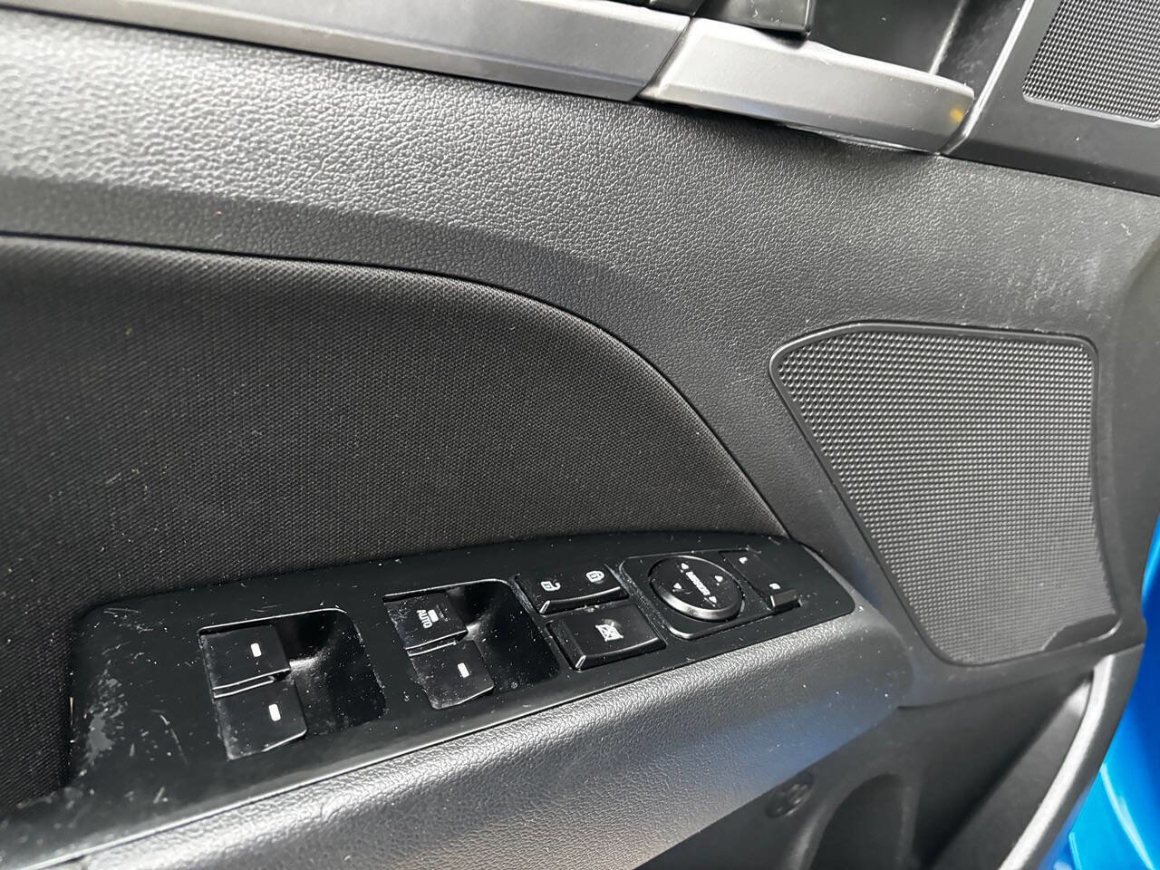 Used 2017 Hyundai Elantra Value Edition image 15