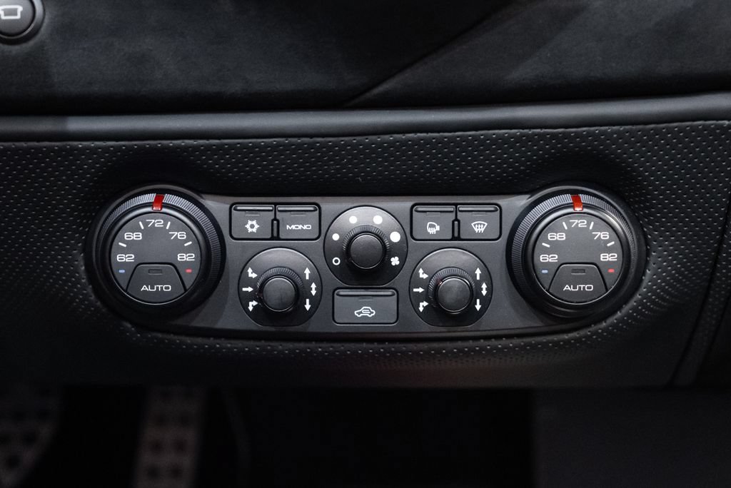 Certified 2019 Ferrari 488 Pista Spider RWD image 33