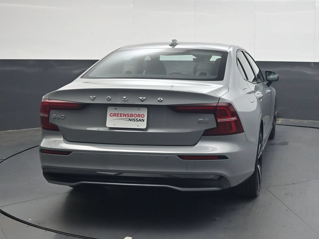 Used 2024 Volvo S60 B5 Core w/ Climate Package FWD image 5