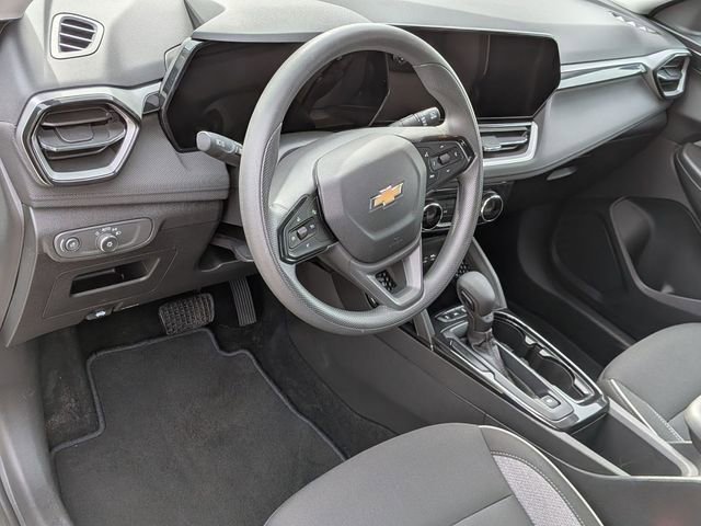 Used 2025 Chevrolet TrailBlazer LT image 11