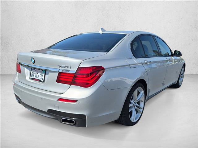 Used 2013 BMW 750i RWD image 5