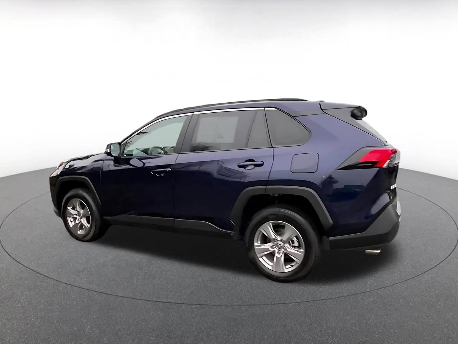 Used 2025 Toyota RAV4 XLE image 10