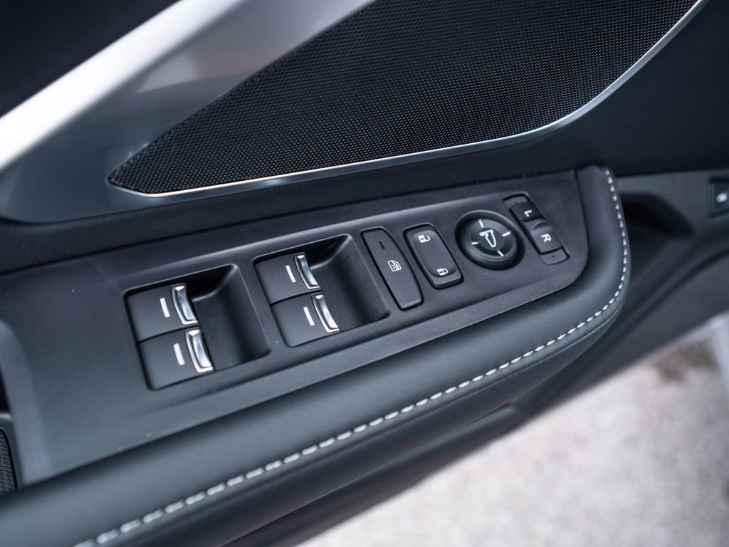 New 2026 Acura RDX SH-AWD image 23