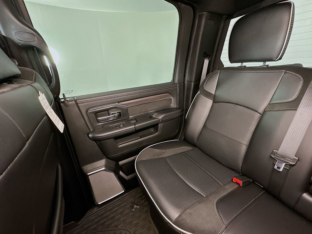 Used 2025 RAM 2500 Laramie AWD/4WD image 12