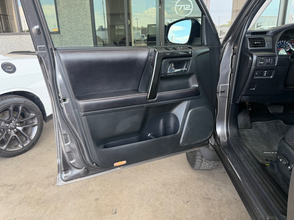 Used 2016 Toyota 4Runner Trail Premium AWD/4WD image 19